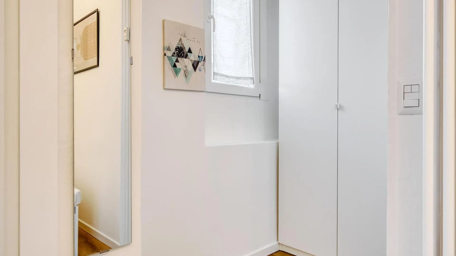 Joivy Elegant & Modern Apartments In Isola District Milan