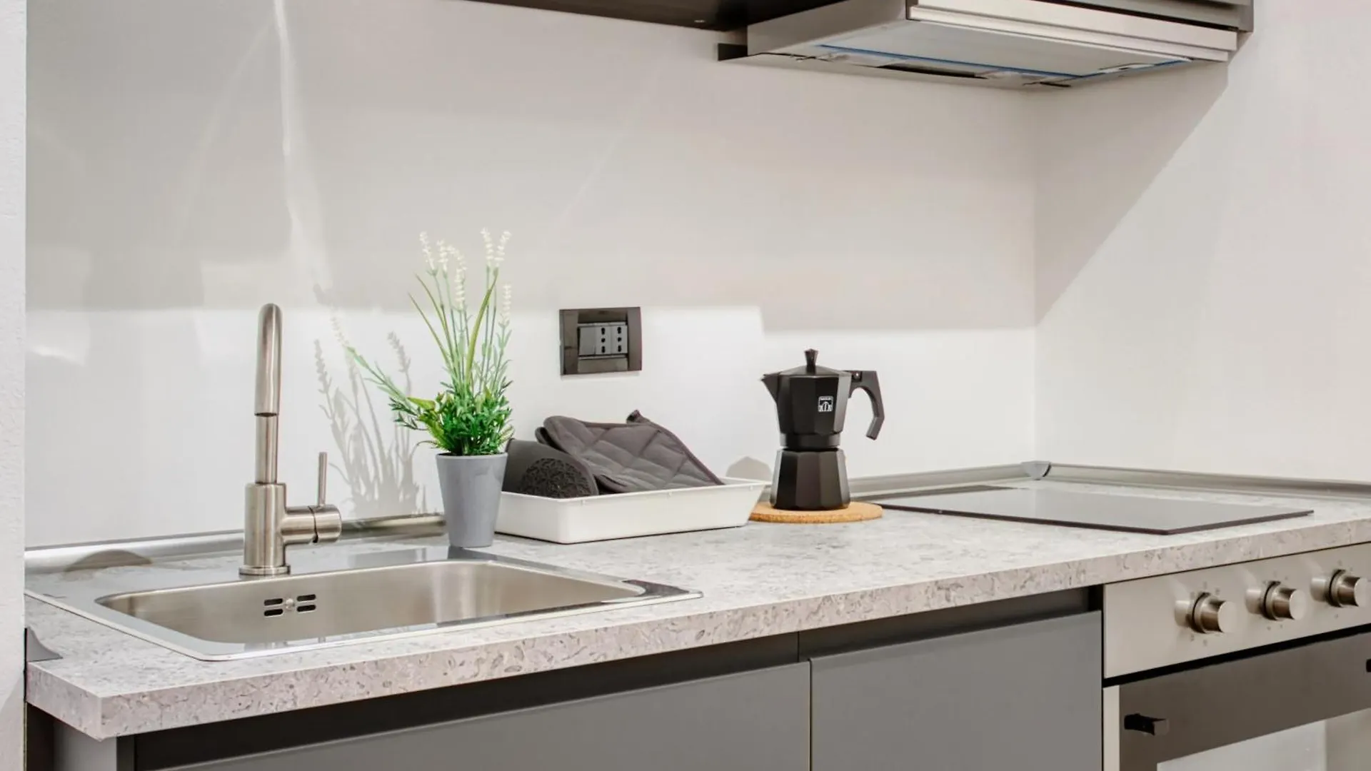 Joivy Elegant & Modern Apartments In Isola District Milan