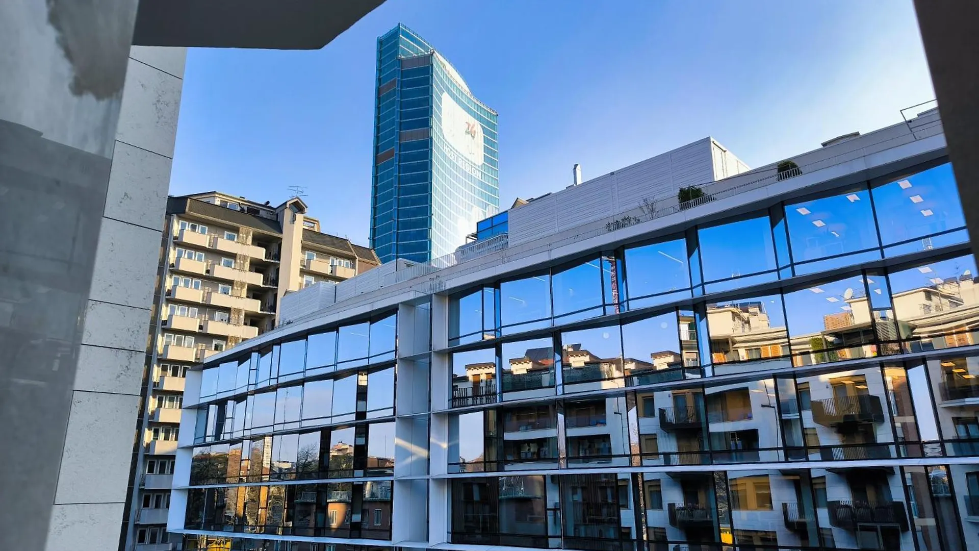 Joivy Elegant & Modern Apartments In Isola District Milan
