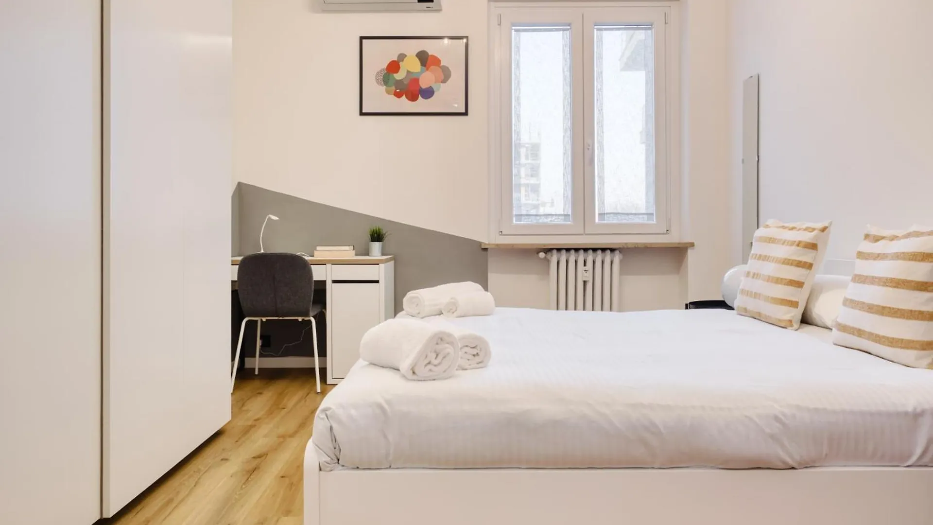 Joivy Elegant & Modern Apartments In Isola District Milano 0*,