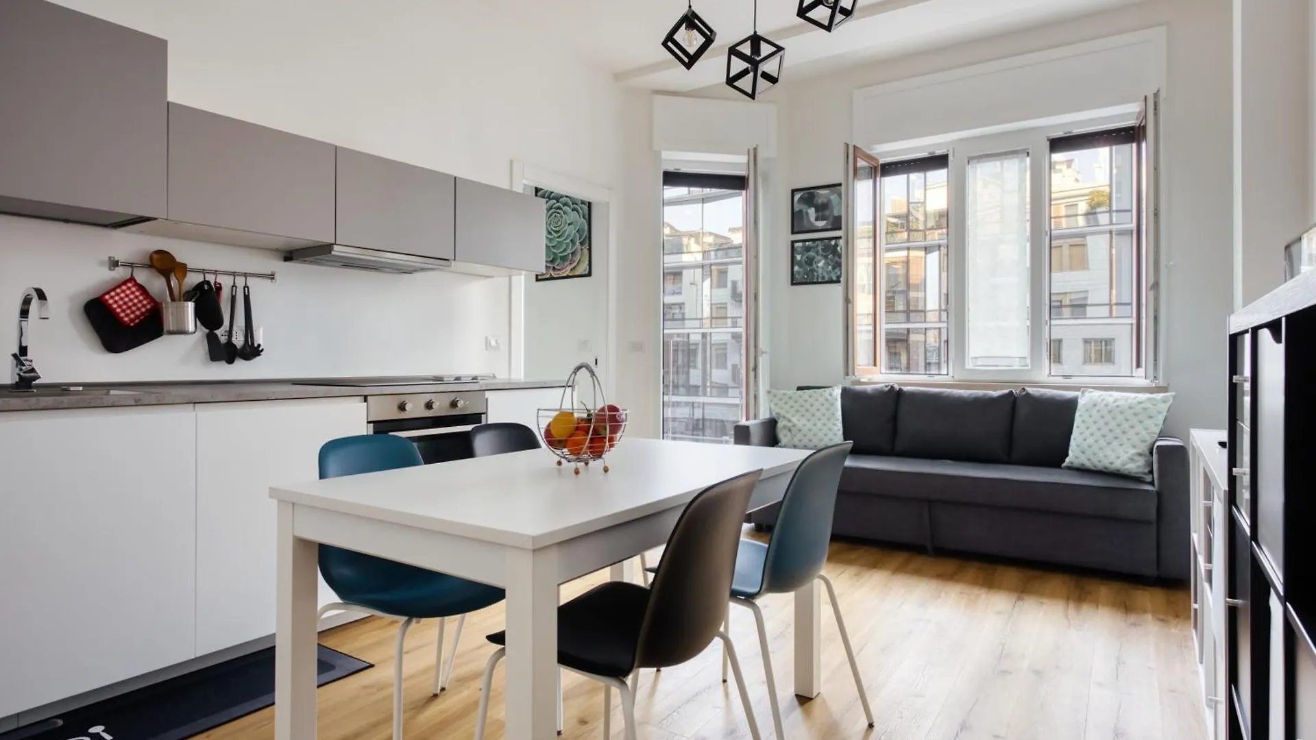 Joivy Elegant & Modern Apartments In Isola District Milano